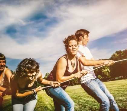 actieve groepsactiviteiten voor een bedrijfsuitje