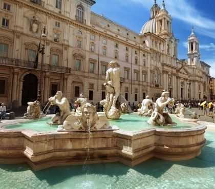 Breng een bezoek aan het wonderschone Piazza Navona in Rome met uw groepsreis
